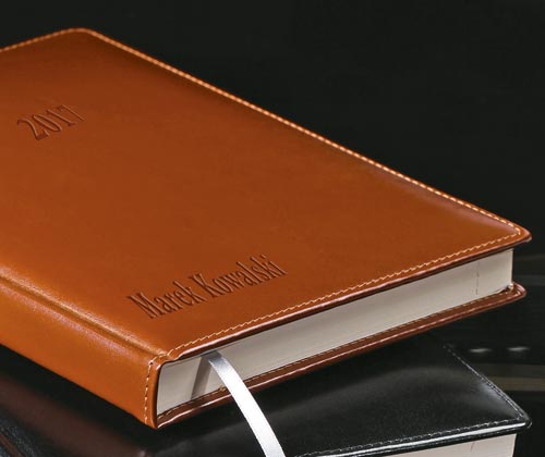 kalendarze książkowe - grawerowanie laserem